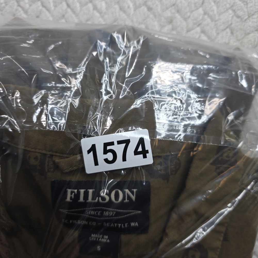 Filson Smokey Bear Shirt Mens Small Olive Green Short Sleeve Graphic Button Down - Picture 7 of 7